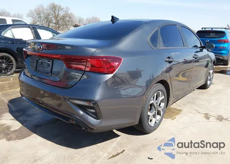 2021 Kia Forte Lxs z USA, uszkodzony, nr VIN 3KPF24AD4ME379918